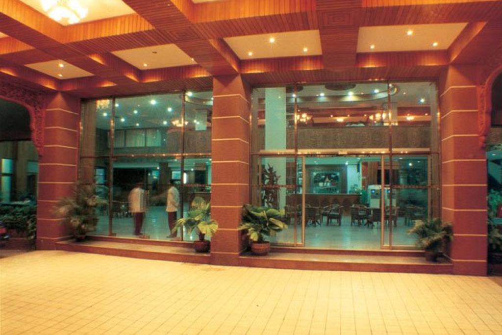 Yuzana Hotel Yangon Exterior foto